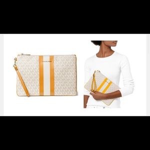 Brand new Michael kors Jet Set Signature Large Zip Pouch